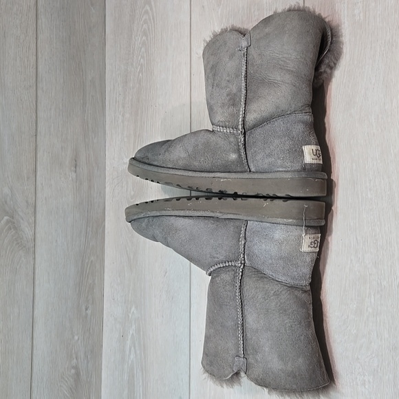 Ugg Australia Women 5803 Leather Sheepskin Bailey button II boots shoes sz 6 - Picture 12 of 15